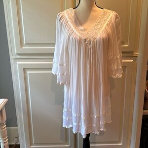 Fashion fuse medium white flowy dress